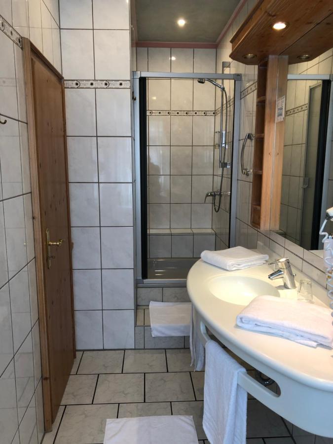 Hotel Restaurant Zum Neuling Bochum Exteriör bild